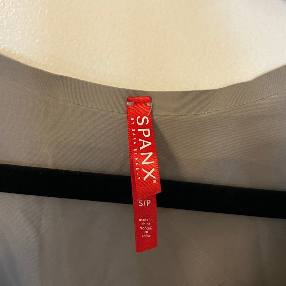 Spanxshape Invisible Small Brown/Tan Smoothing Ta… - image 2